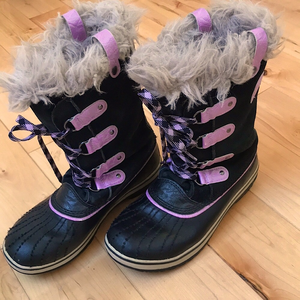 Sorel Joan of Arctic girls winter boots